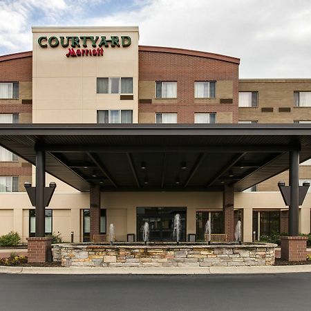 Courtyard By Marriott Chicago Schaumburg/Woodfield Mall Bagian luar foto
