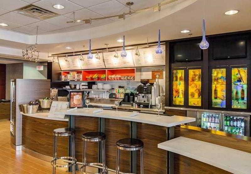 Courtyard By Marriott Chicago Schaumburg/Woodfield Mall Bagian luar foto