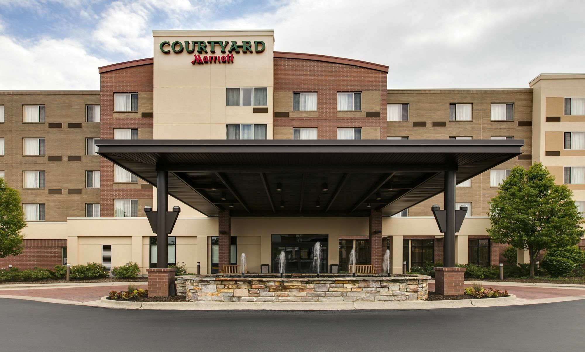 Courtyard By Marriott Chicago Schaumburg/Woodfield Mall Bagian luar foto